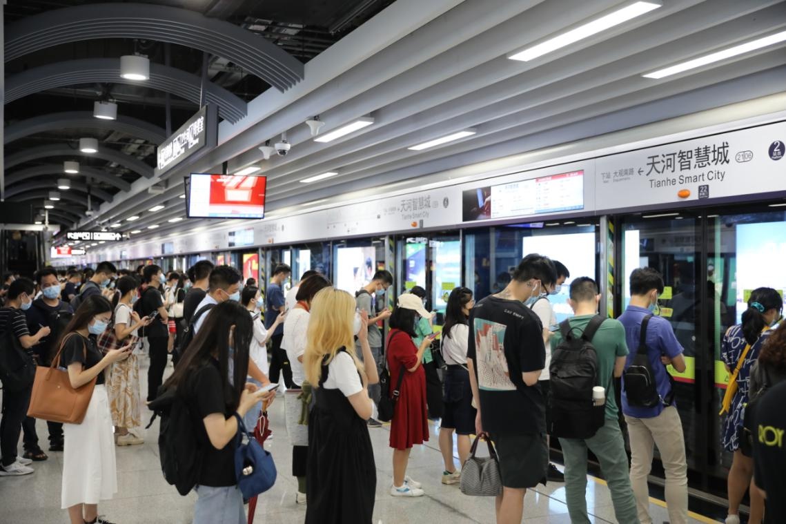 暑运来袭！地铁客流量进入地狱模式，每日超过900万人